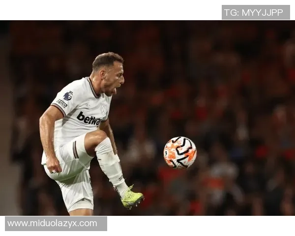 捷克足球球星泡吧夜生活揭秘与球场外的别样风采