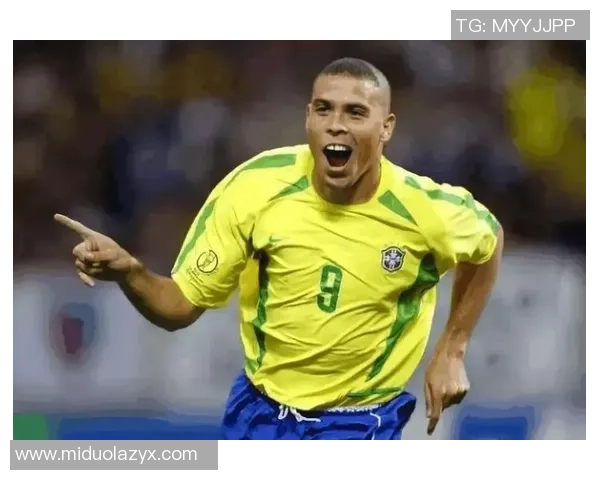 足球巨星化身沧桑老人展现别样人生故事引人深思