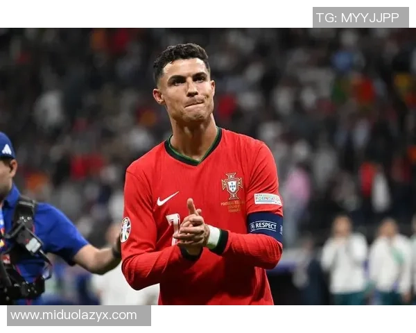 足球界唯一大满贯球星：跨越时代的传奇与历史地位解析